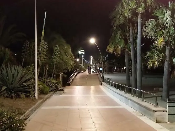 First Line Sea View Lejlighed Estepona