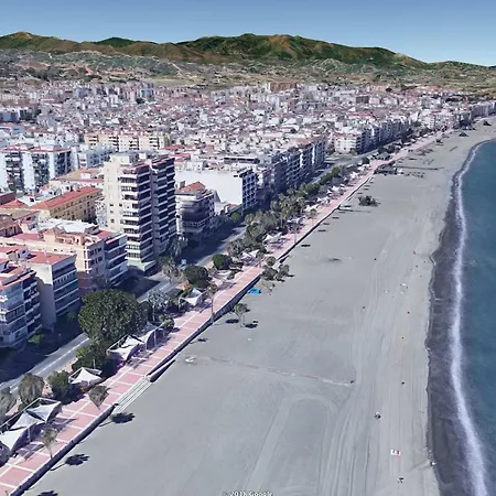 Appartement First Line Sea View