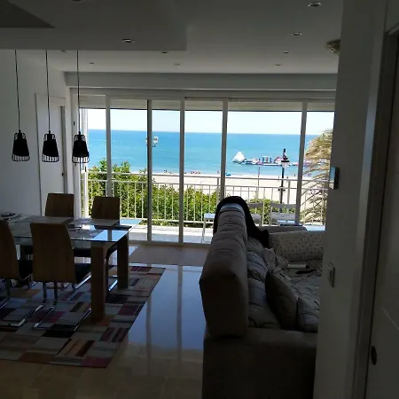 First Line Sea View *