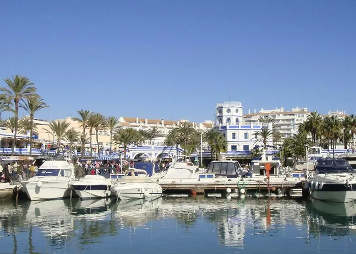 First Line Sea View Appartement Estepona